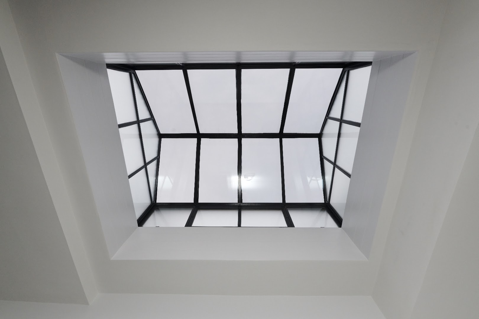 Chris Green Painter & Decorator — Photos 13