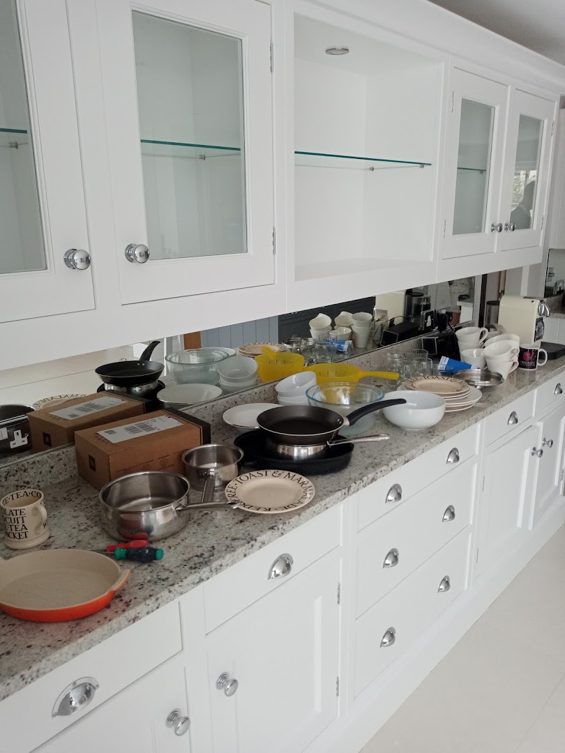 Chris Green Painter & Decorator — Photos 15